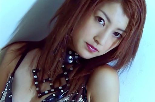 Kaede Matsushima shows off her sexiness!